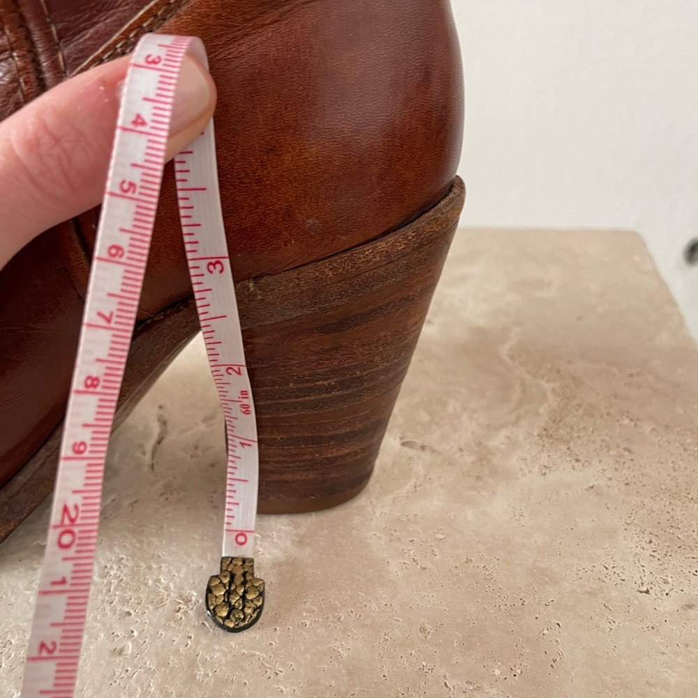 FRYE Vintage Mid-Height Cowboy Boots in Brown Leather - Picture 9 of 14